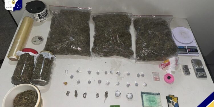 Polícia Militar apreende drogas e prende casal por tráfico na Zona Sul de Aracaju