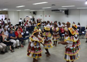 Mulheres em situação de vulnerabilidade de Laranjeiras recebem certificação do Senac