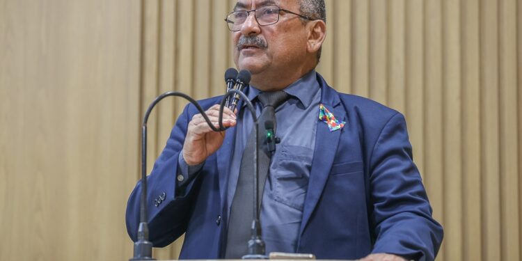 Cícero do Santa Maria cobra liberação de emenda impositiva para o Ciras