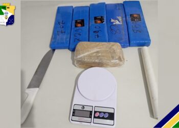 PM prende quatro pessoas suspeitas de tráfico ilícito de drogas em Aracaju