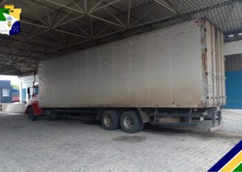 Operação Conjunta realiza flagrante de caminhão com notas fiscais irregulares na Região Metropolitana de Aracaju