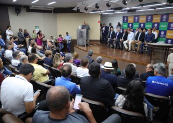 Deputados prestigiam solenidade de posse do secretário Neto Batalha