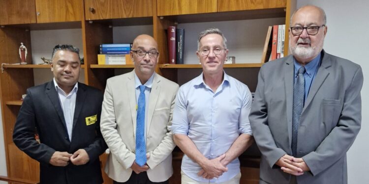 Deputado Nitinho quer aposentadoria especial para radialistas