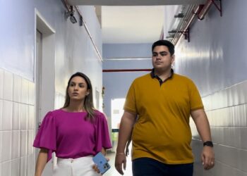 Deputado Ícaro de Valmir visita o Hospital Nossa Senhora da Conceição em Lagarto