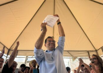 Itabaiana: Ordem de serviço para pavimentação do bairro Oviêdo Teixeira é assinada