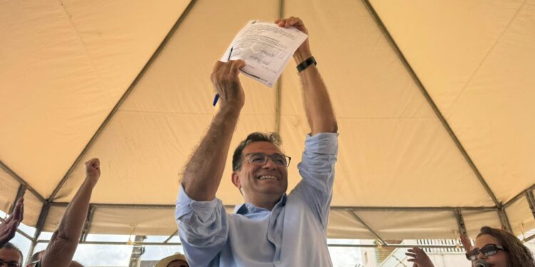 Itabaiana: Ordem de serviço para pavimentação do bairro Oviêdo Teixeira é assinada