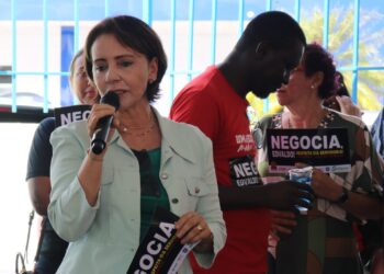 Emília: São décadas Edvaldo humilhando os servidores públicos