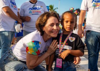 Autismo: Inclusão e combate à desinformação é uma luta de todos, afirma Emília