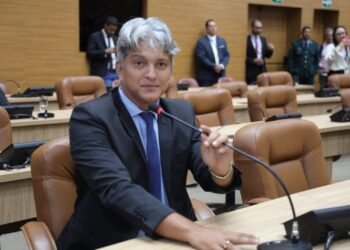 Doutor Samuel Carvalho ressalta importância de debates sobre o autismo