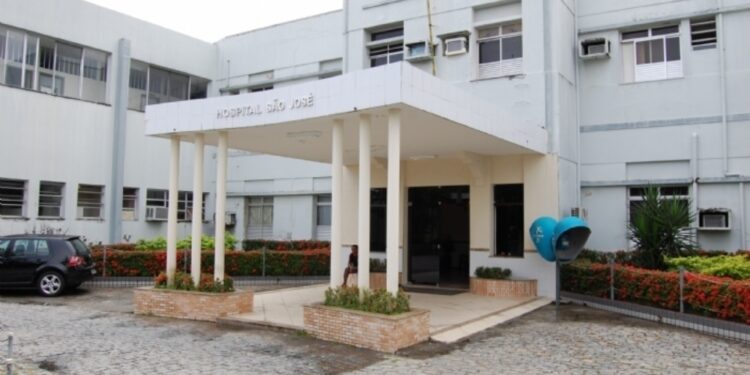 Ministério Público de Sergipe realiza audiência para cobrar solução e evitar novas paralisações no Hospital São José, em Aracaju