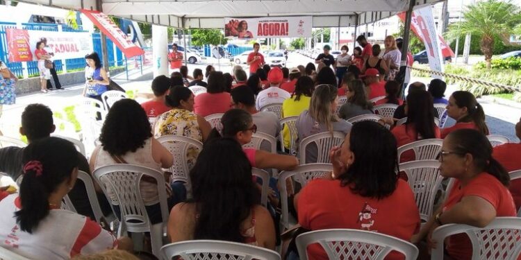 Paralisação do magistério estadual é apoiada pela vereadora Sonia Meire