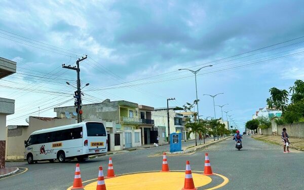 SMTT instala mais uma rotatória no trânsito de Itabaiana