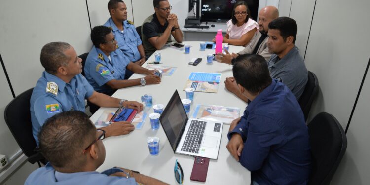 Encontro dialoga sobre plano de ação para o enfrentamento às violências no ambiente escolar