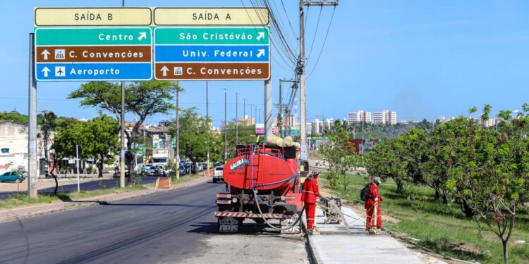 Com reestruturação da avenida Tancredo Neves, Aracaju avança em mobilidade urbana