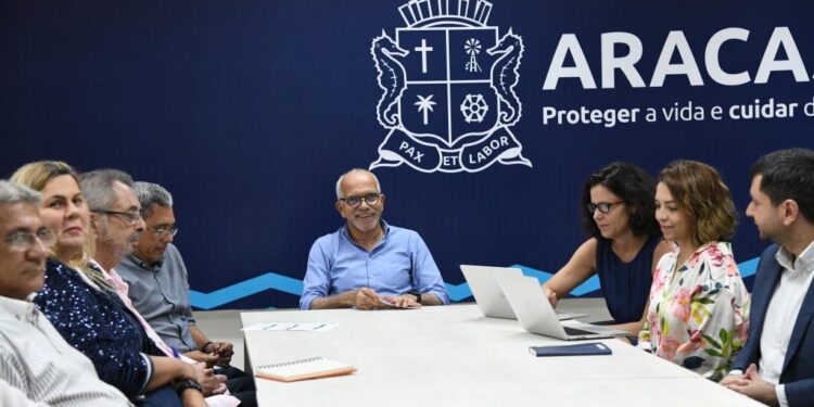 Prefeito Edvaldo recebe missão do BID para projeto de revitalização do Centro