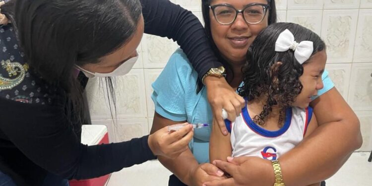Prefeitura segue com ação de vacinação nas escolas de Aracaju