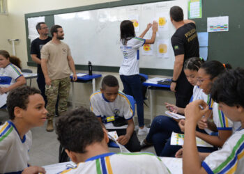 Secretaria da Educação e Polícia Federal implantam programa de combate às drogas na rede estadual de ensino