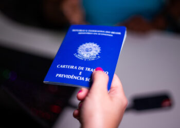 Secretaria do Trabalho divulga 53 oportunidades de emprego nesta segunda