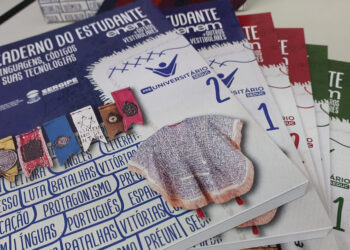 Kits pedagógicos de estudo para o Enem 2024 chegarão para mais de 24 mil alunos da rede pública estadual de ensino
