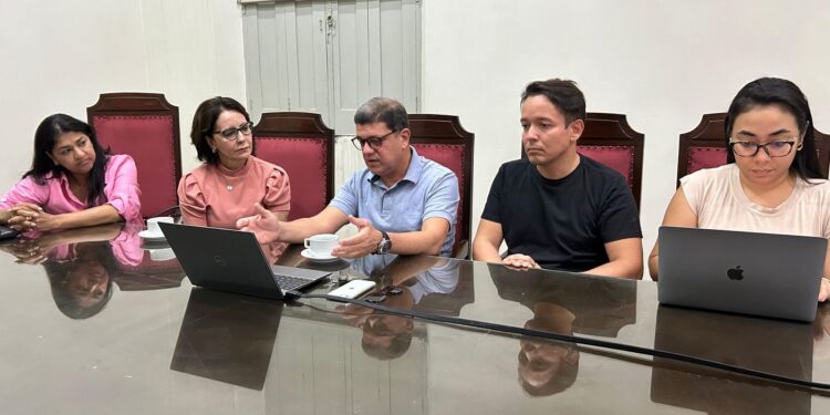 “Vamos inovar e mudar a realidade do centro de Aracaju”, afirma Emília