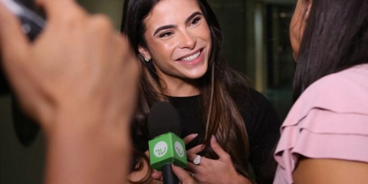 Yandra Moura apresenta relatório para priorizar direitos das mulheres nos Planos Plurianuais