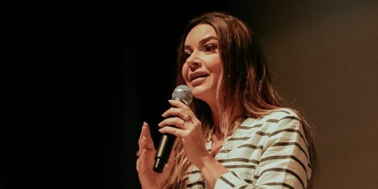 “Eu afirmo que tarifa zero é possível no transporte público”, diz Candisse Carvalho durante o Atheneu ONU