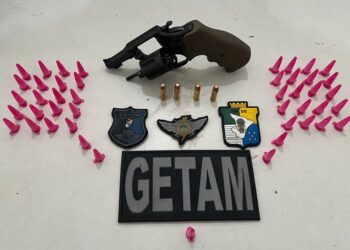 PM prende homem com drogas e arma de fogo no Bairro Palestina