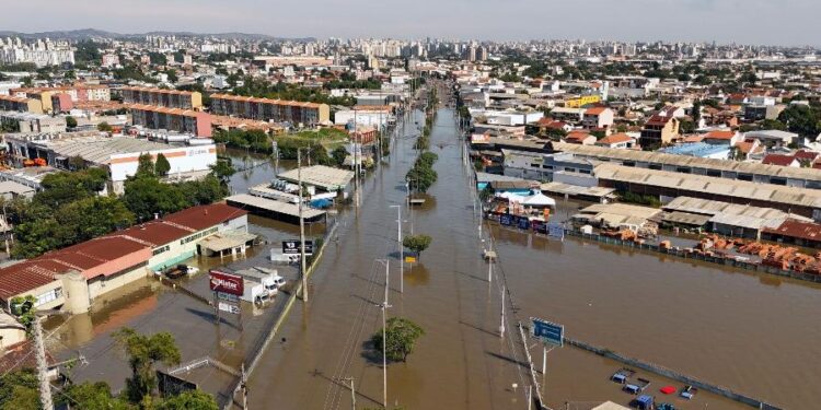 Governo federal cria emenda de resgate emergencial de até R$ 1,3 bilhão para ajudar na reconstrução do RS e estuda importar arroz