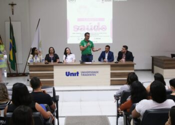 SES reúne profissionais e acadêmicos para discutir temas relacionados à saúde da mulher