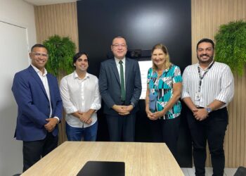 Eduardo Lima se reúne com o secretário de Saúde para tratar da execução das Emendas Impositivas 