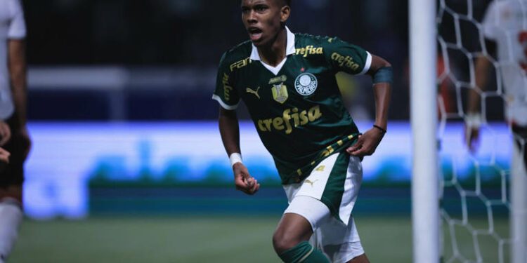 Palmeiras e Chelsea se acertam por Estêvão e venda chega aos R$ 350 milhões