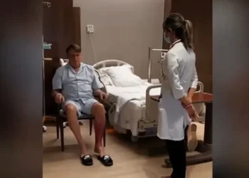 Internado há uma semana em São Paulo, Bolsonaro ainda não tem previsão de alta