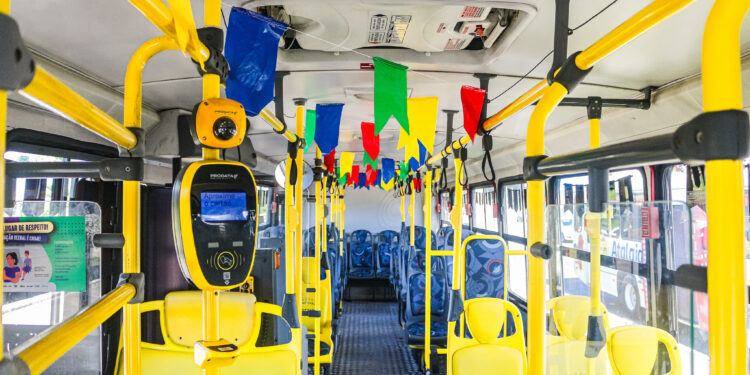 São João com Mobilidade traz linhas para  festividades e ônibus caracterizados 