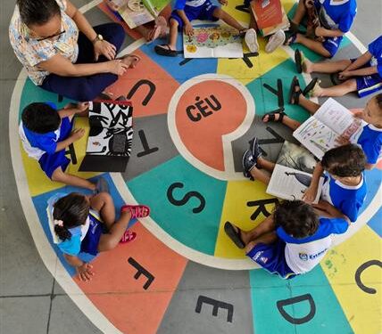 Estância: cuidando com afeto das crianças em suas creches