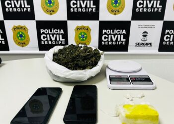 Polícia Civil prende em flagrante dois irmãos suspeitos do tráfico de drogas em Propriá