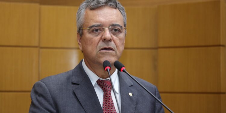 Luciano Pimentel comemora números de geração de emprego e renda