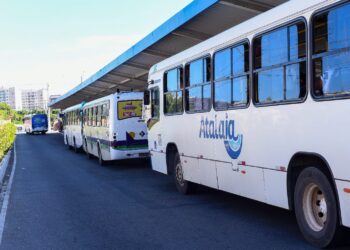 Empresas de ônibus promovem ações conscientização alusivas à campanha do Maio Amarelo