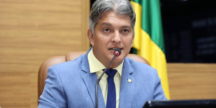 Dr. Samuel solicita a reativação da Ala Pediátrica do Hospital Zé Franco, em Socorro