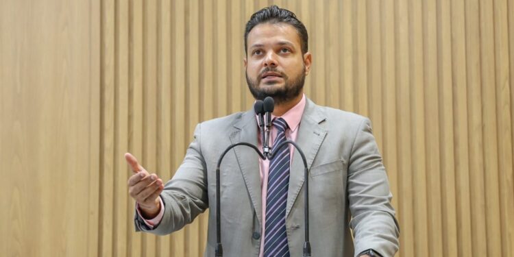 Anderson de Tuca pede ações preventivas contra as chuvas em Aracaju