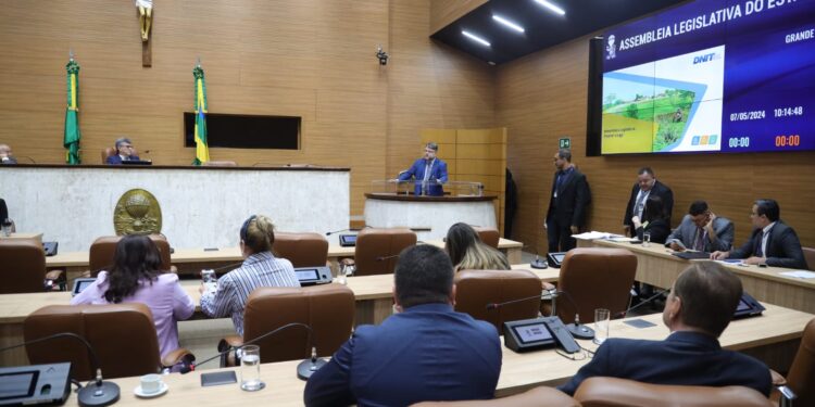 Superintendente do Dnit diz que duplicações de Brs estão em andamento