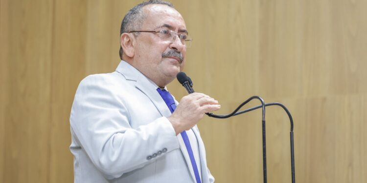 Cícero do Santa Maria acredita no poder da Educação na transformação do mundo