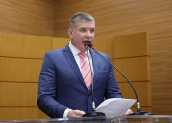 Cristiano  Cavalcante parabeniza Hospital de Cirurgia pelos 98 anos de inauguração