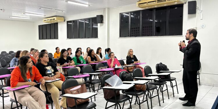 Fundação Estadual da Saúde promove capacitação para gestores municipais do Programa Saúde na Escola