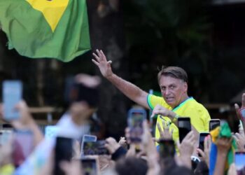 Bolsonaro chama manifestantes do 8 de Janeiro de “baderneiros”