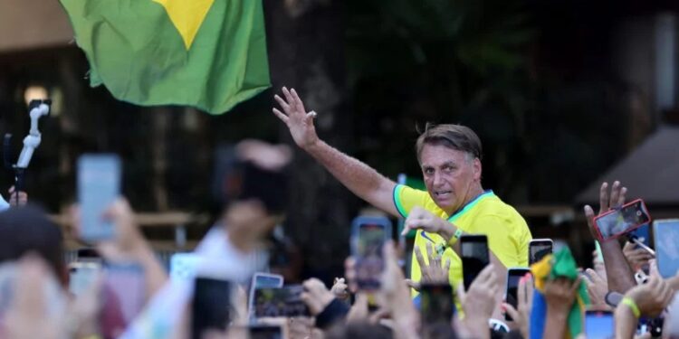 Bolsonaro chama manifestantes do 8 de Janeiro de “baderneiros”