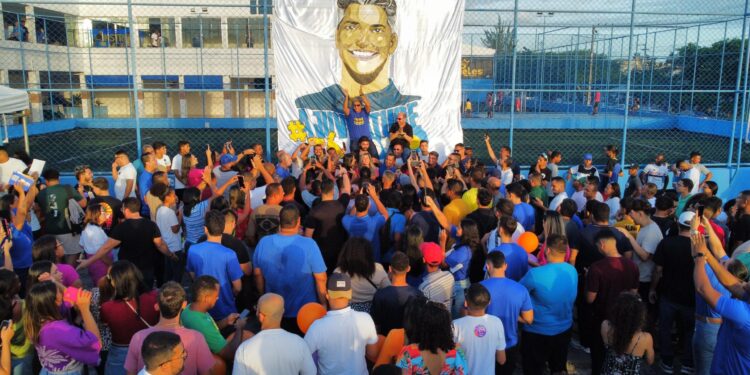 Dr. Samuel recebe apoio dos jovens de Socorro e assina carta compromisso