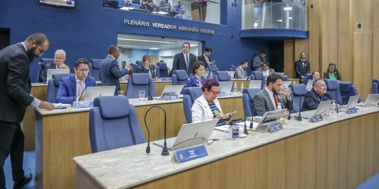 CMA aprova mais de 10 projetos de lei , e vereadores destacam a importância da pauta climática