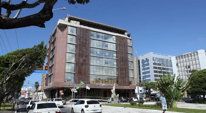 Levantamento que aponta Sergipe como estado mais seguro do Nordeste é destaque em sessão legislativa na Alese