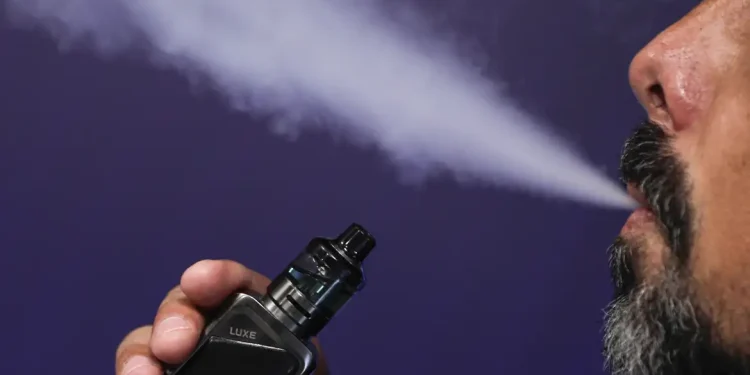 Saúde lança campanha de prevenção ao uso de cigarros eletrônicos