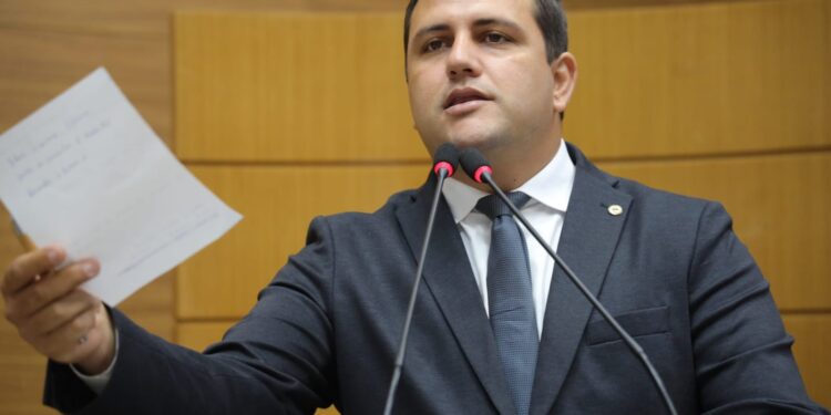 Governo sanciona Projeto de Lei apresentado por Marcos Oliveira